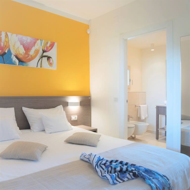 DIEHOLIDAYBUCHT-ApartmentRoyal05