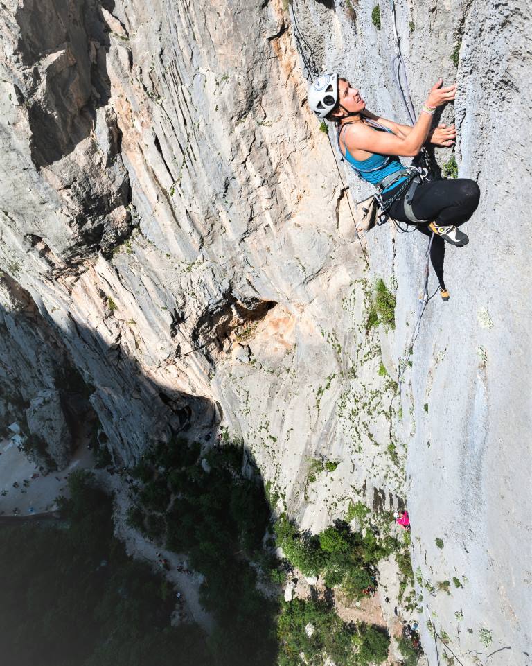 DIEHOLIDAYBUCHT- Climbing in Paklenica NP02