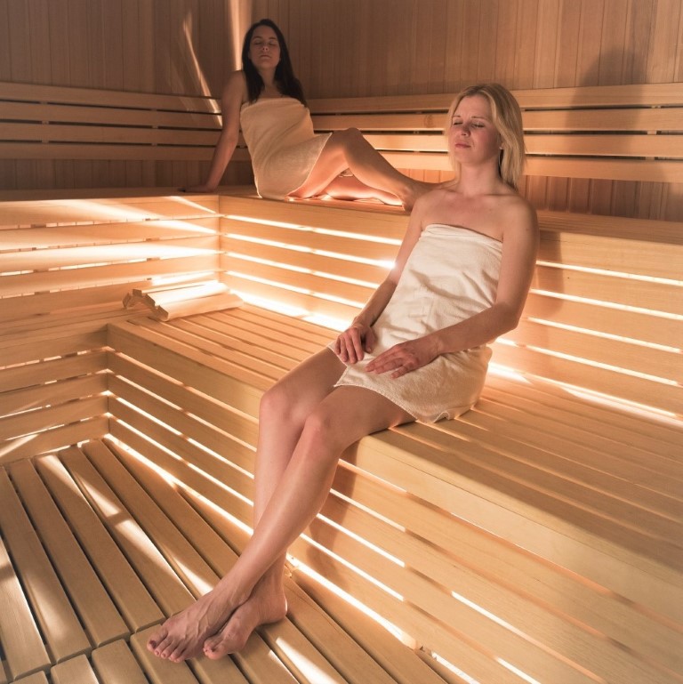 DIEHOLIDAYBUCHT-Spa01